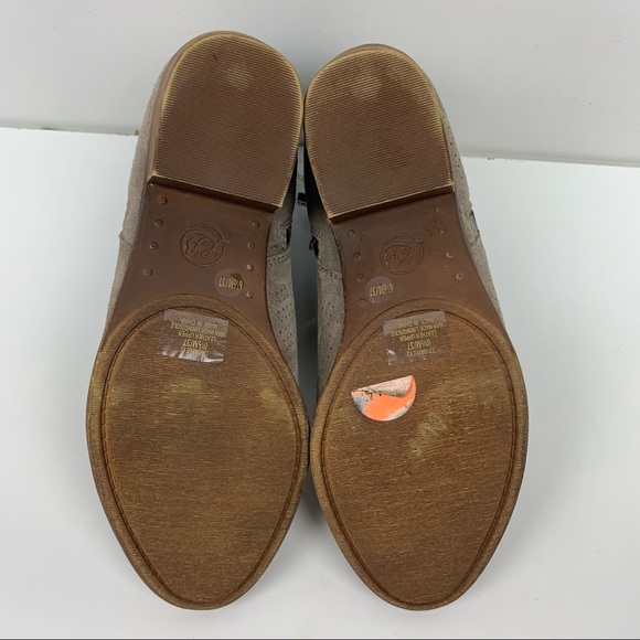 Lucky Brand Bayley 2 Perforated Suede Ankle Bootie Zipper Boho Tan Size 6.5 NWOB - Picture 8 of 10